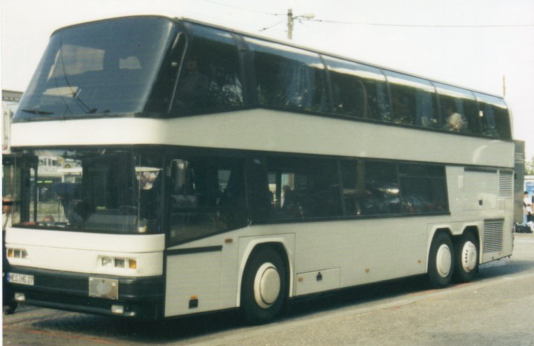 Fernreisebus / autobus international